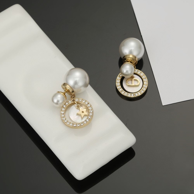 chr1st1an D10r earrings